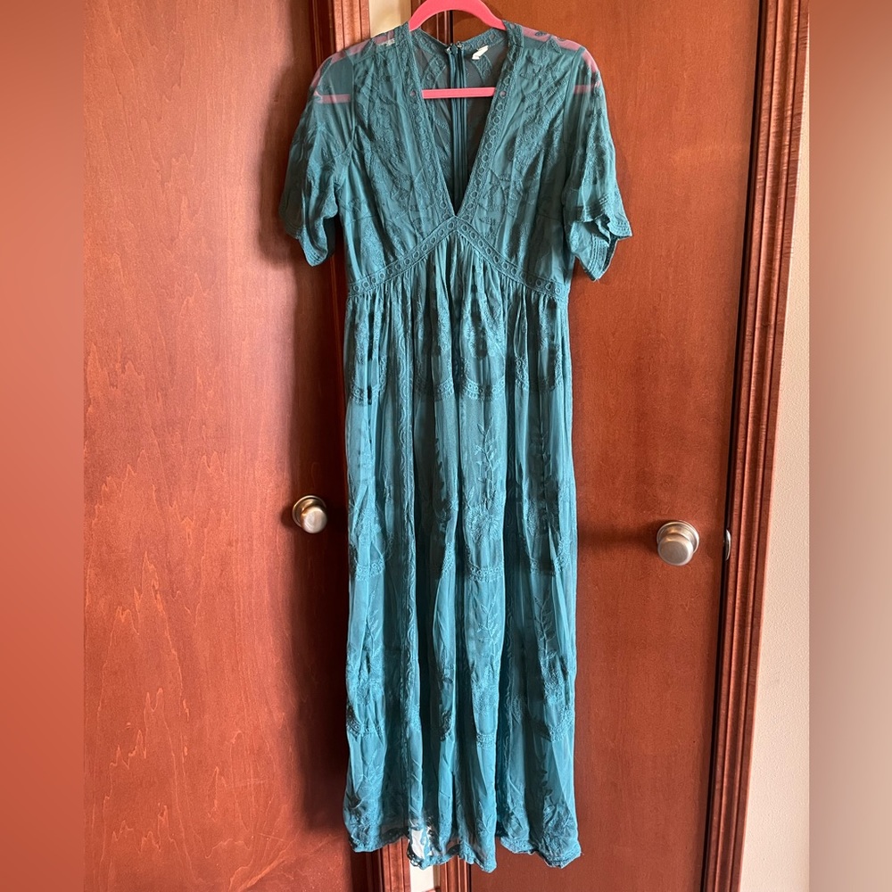 Lace maxi dress